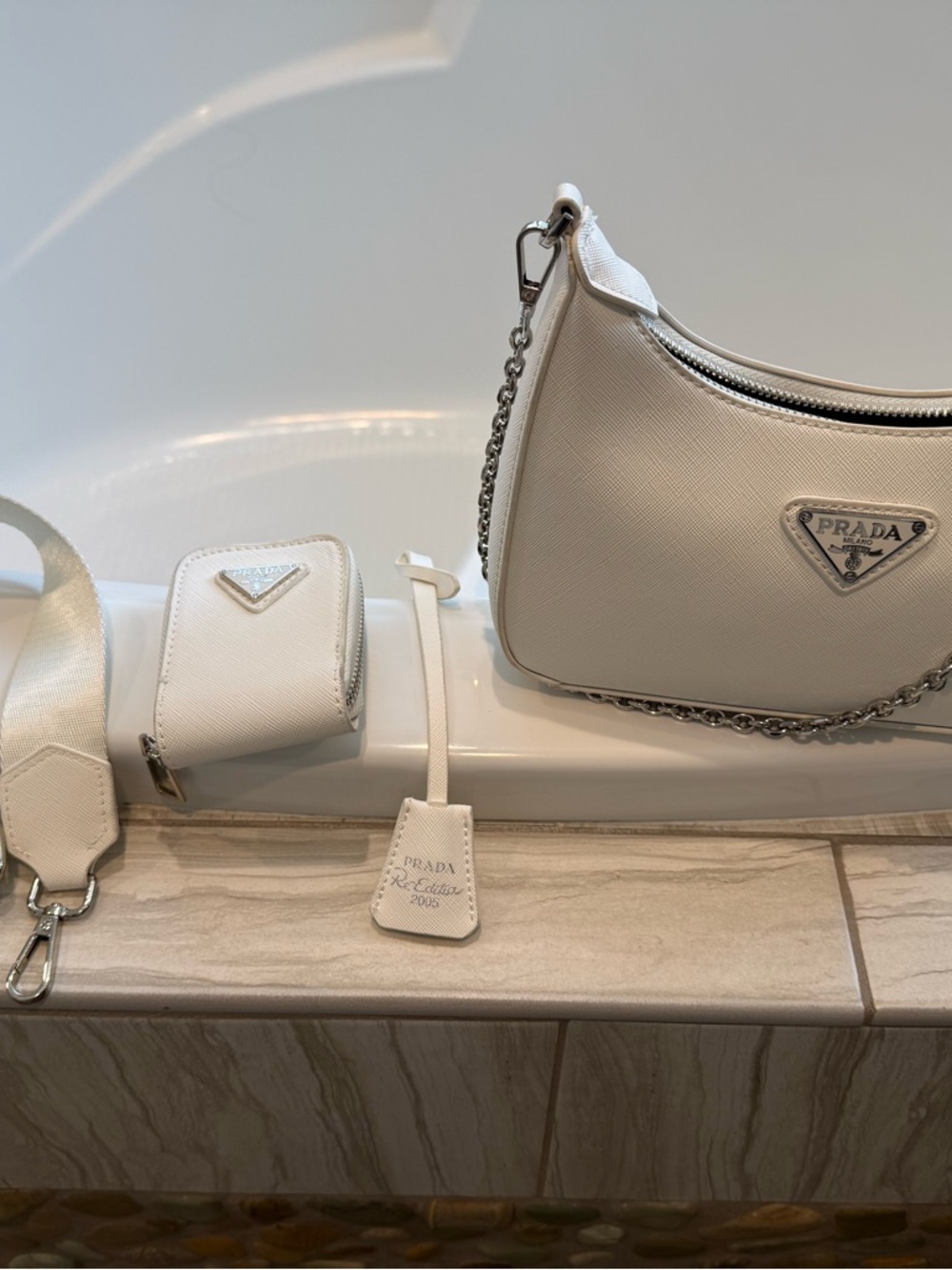 Prada White Saffiano Leather Shoulder Bag with Chain Strap - Picture 5 of 6